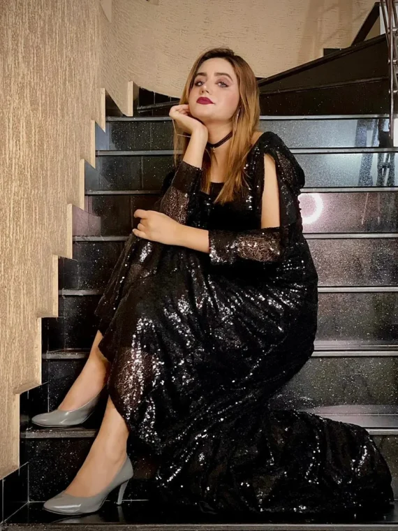 Sequence Maxi