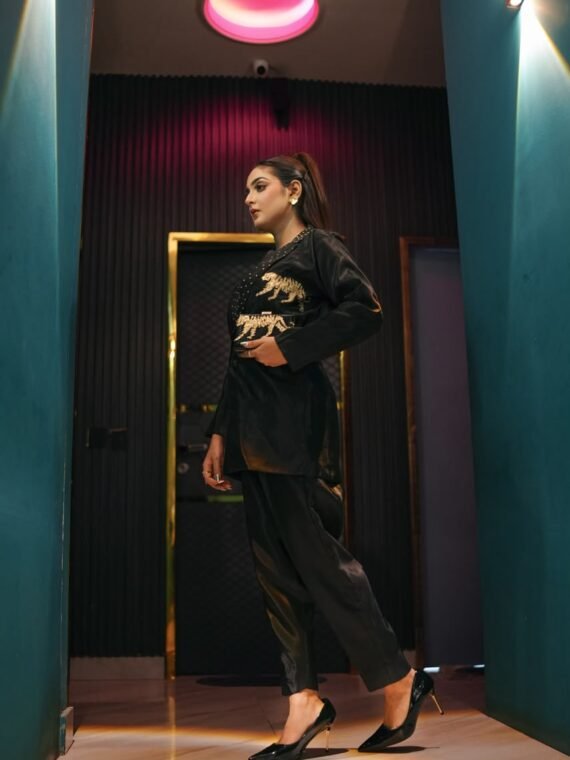 "Pant suit with clutch Embroidered handmade"